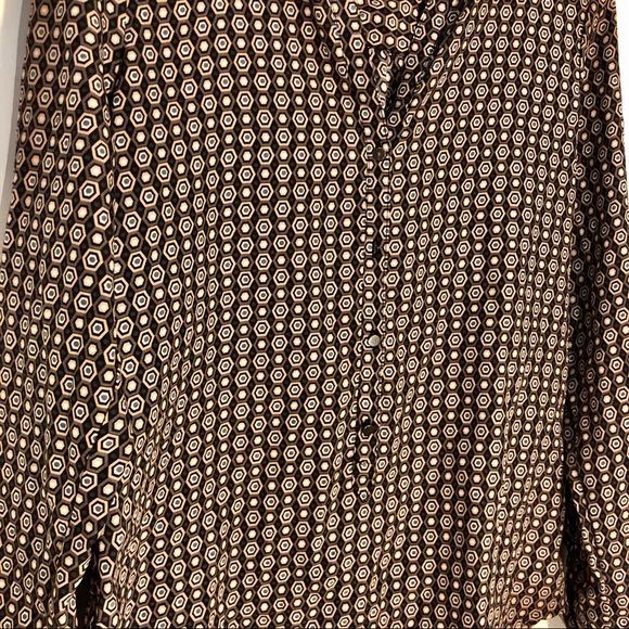 Daisy Fuentes XS work blouse geometric brown black - Picture 2 of 5